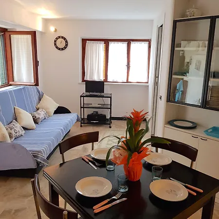 Augusto's Charming Flat
